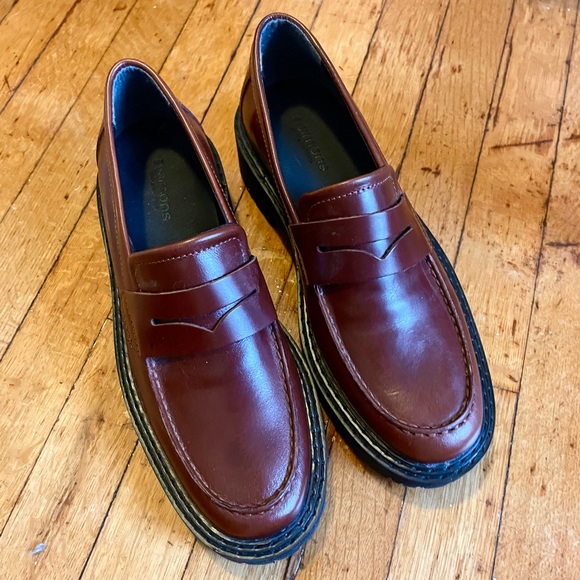 Simons Lug Sole Leather Penny Loafers - Picture 1 of 2